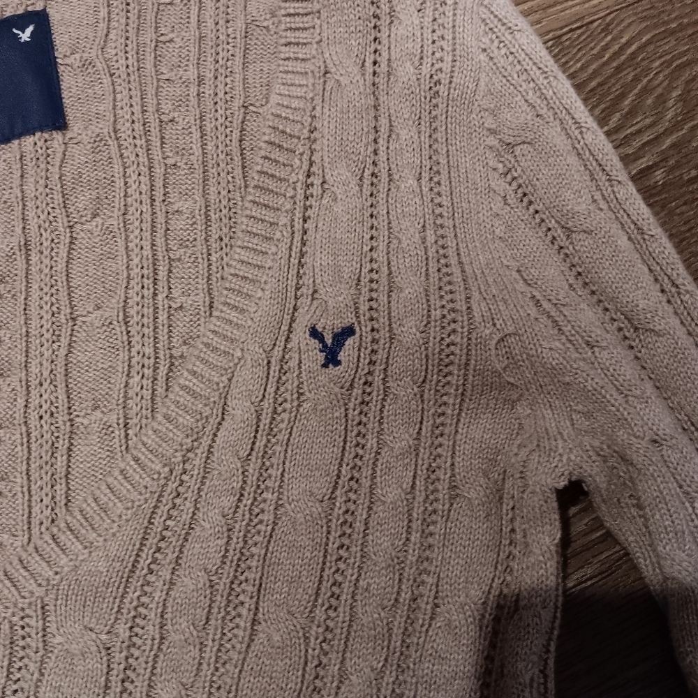Y2k American Eagle Outfitters Women's Beige V-Neck Sweater - Picture 3 of 4